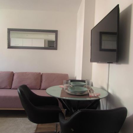 Studio Apartman Jordanovac Rebro, 300 M Od Bolnice Rebro ザグレブ エクステリア 写真