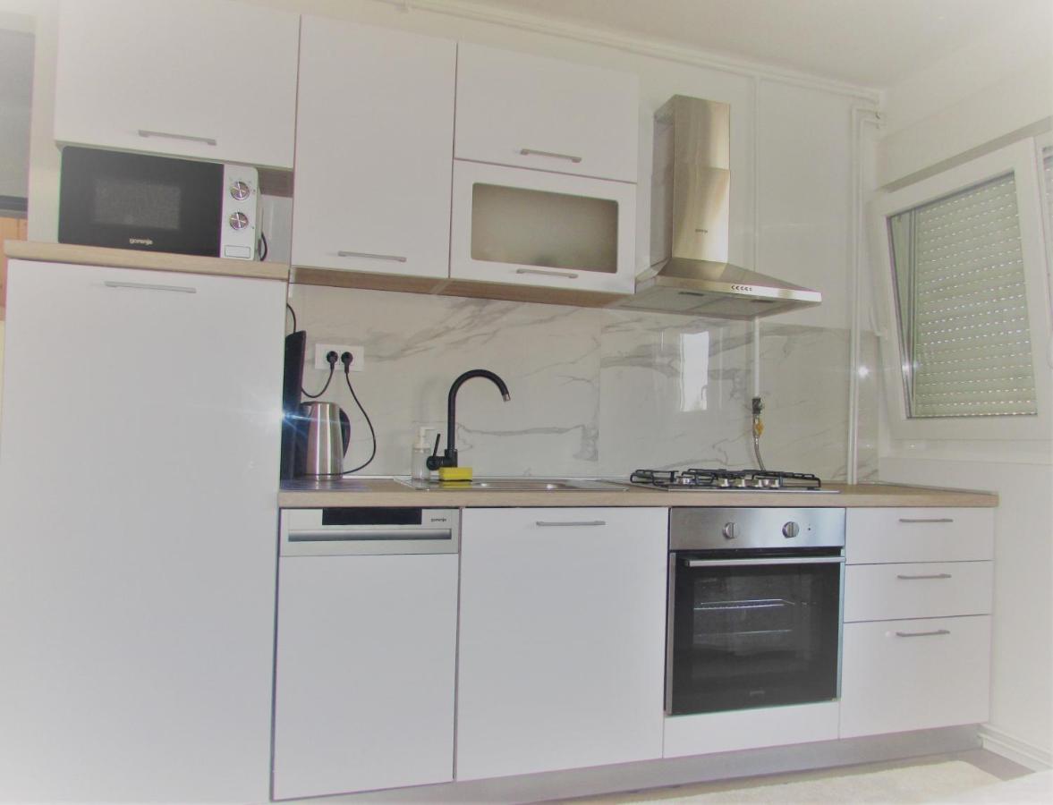 Studio Apartman Jordanovac Rebro, 300 M Od Bolnice Rebro ザグレブ エクステリア 写真