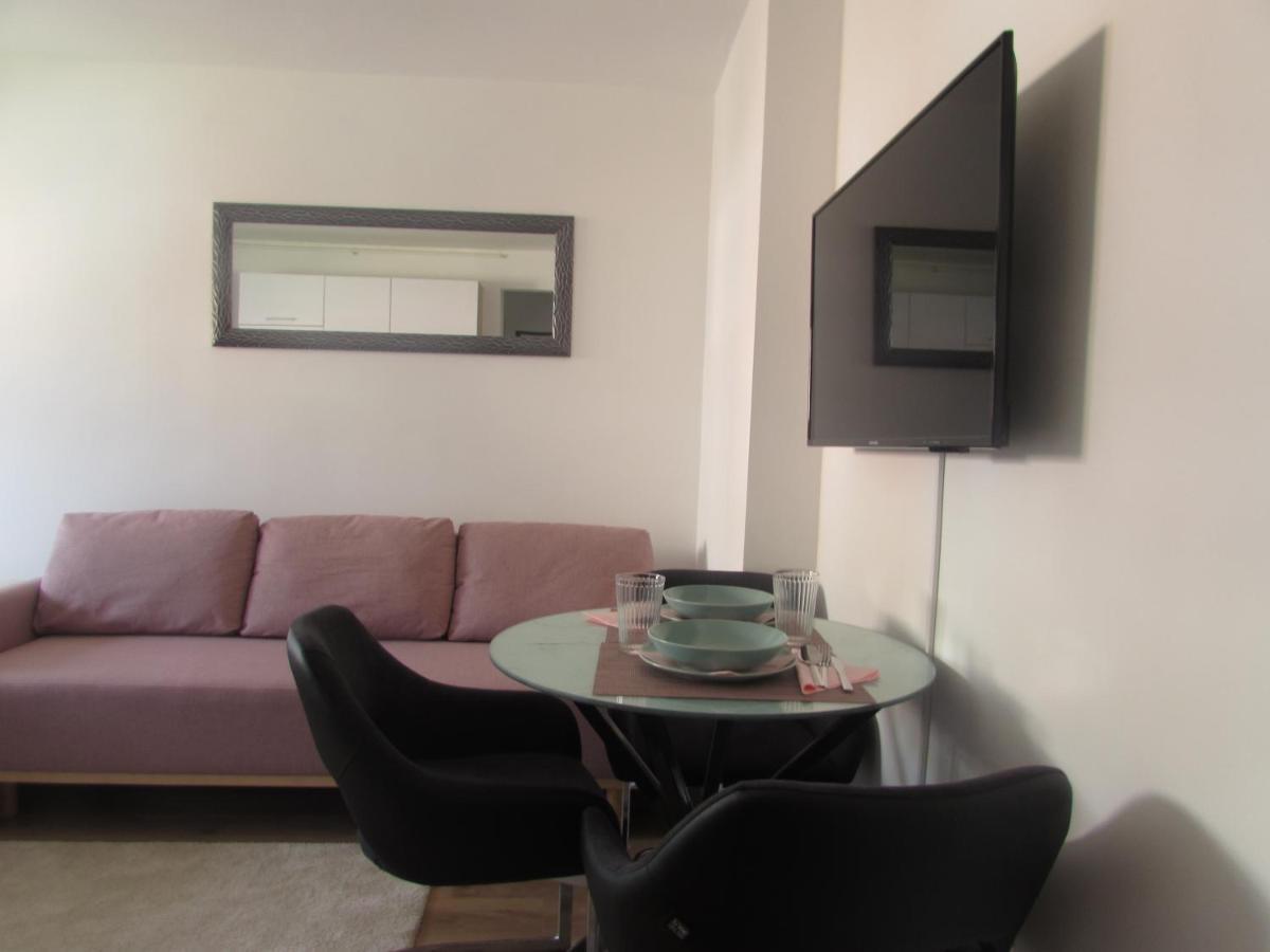 Studio Apartman Jordanovac Rebro, 300 M Od Bolnice Rebro ザグレブ エクステリア 写真