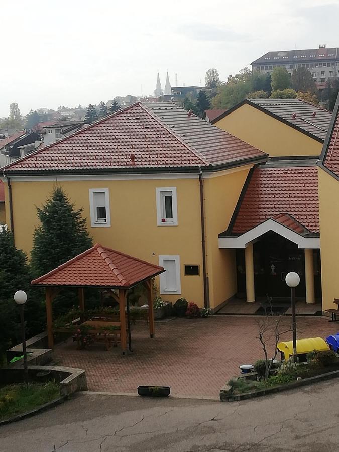 Studio Apartman Jordanovac Rebro, 300 M Od Bolnice Rebro ザグレブ エクステリア 写真
